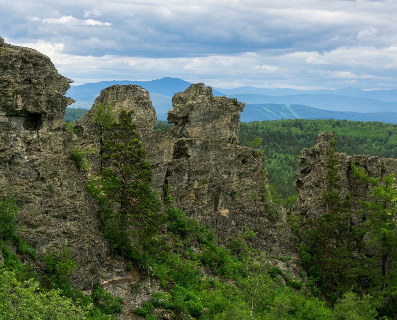 Гора раздельная